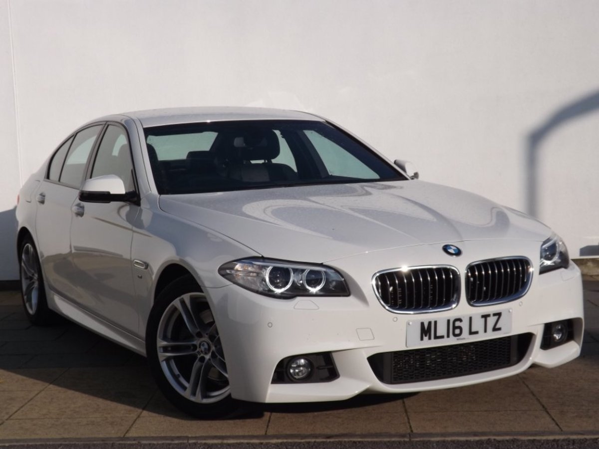 BMW 5 Series: Selecting the sorting order of the names BMW 5 Series: Selecting the sorting order of the names